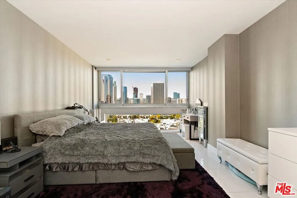 2222 Avenue Of The Stars 1203, Los Angeles, California 90067 home-pic-15